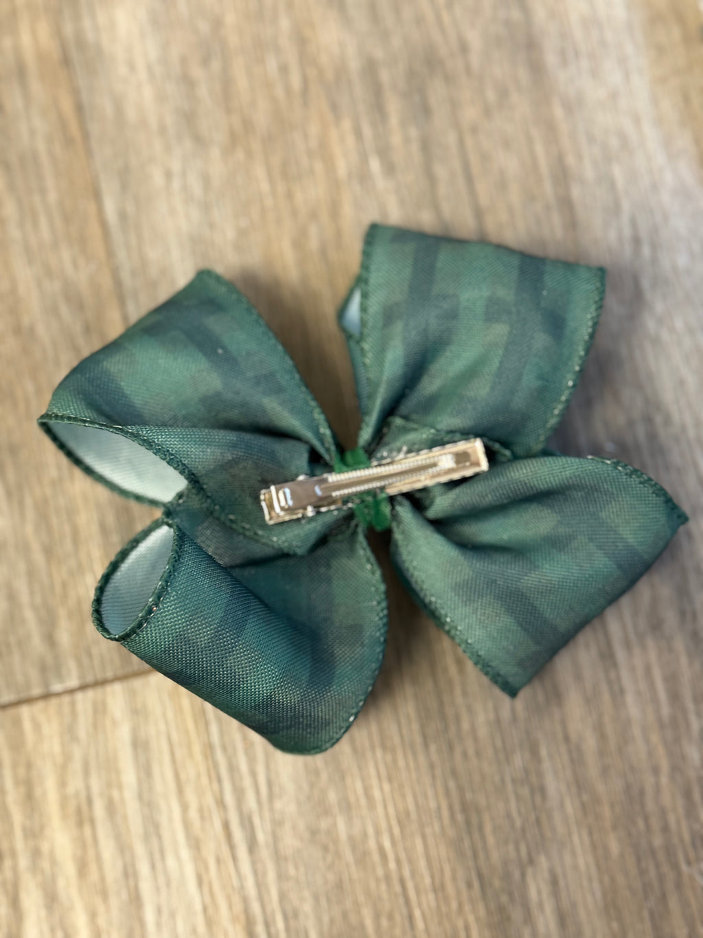 Piney Plaid Hair Bow