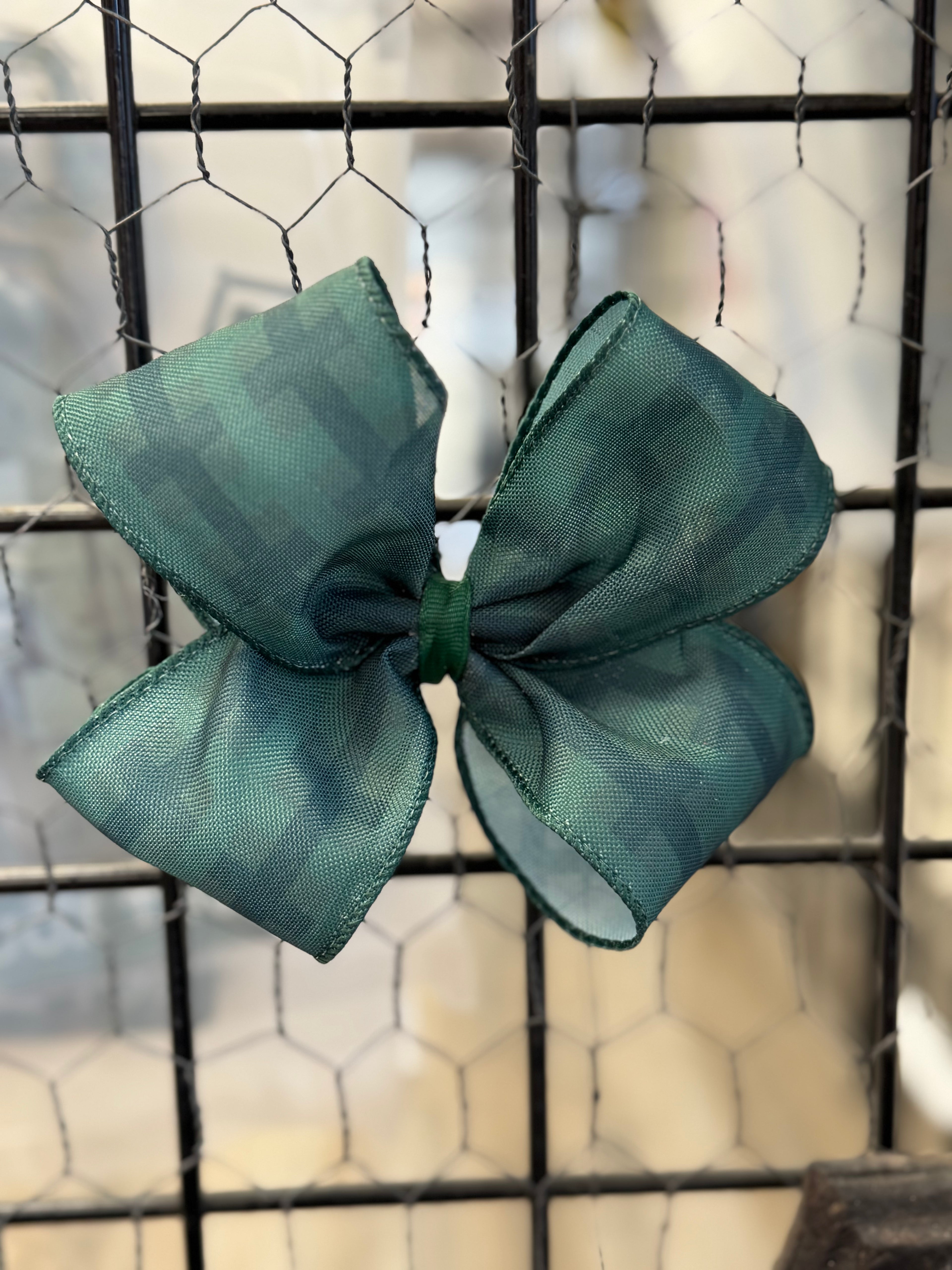 Piney Plaid Hair Bow